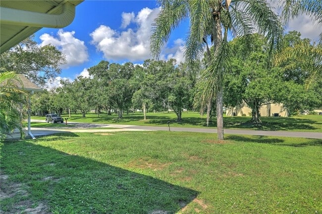 950 Landsdowne Dr in Sebastian, FL - Foto de edificio - Building Photo