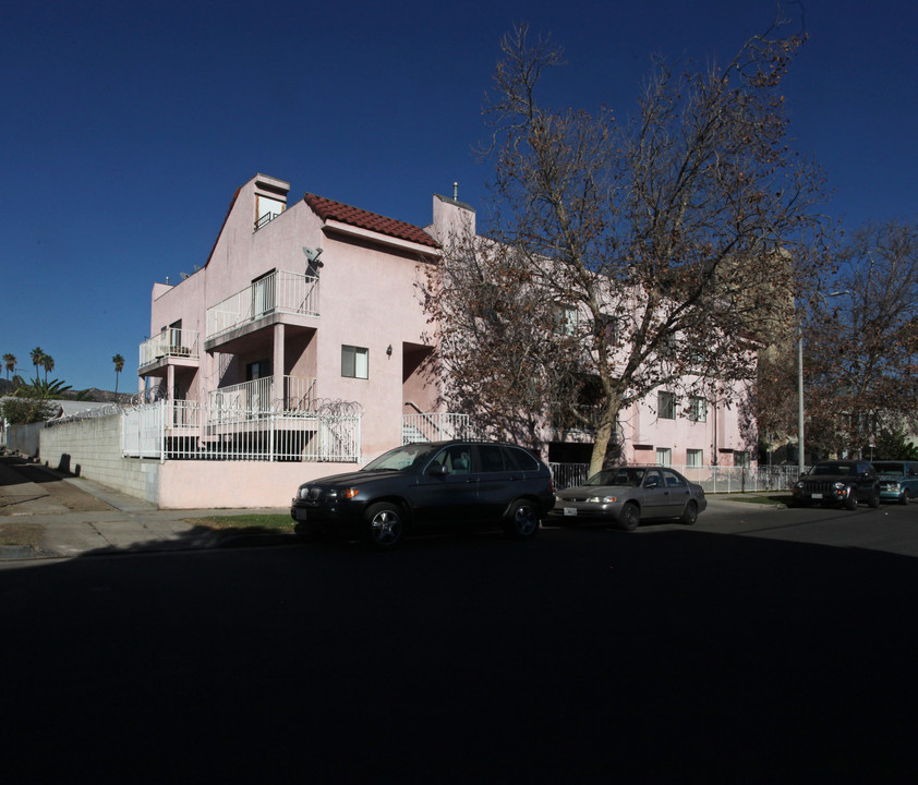 1405 N Normandie Ave in Los Angeles, CA - Foto de edificio