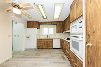 2953 Manzanita Way in Hemet, CA - Building Photo - Building Photo