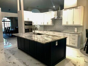 13710 Callington Dr in Wellington, FL - Building Photo - Building Photo