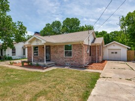 1926 Chiesa Rd in Rowlett, TX - Building Photo