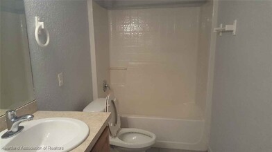 3823 Leeway Ct in Sebring, FL - Building Photo - Building Photo