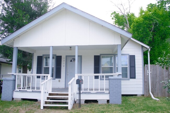 property at 1310 4th St