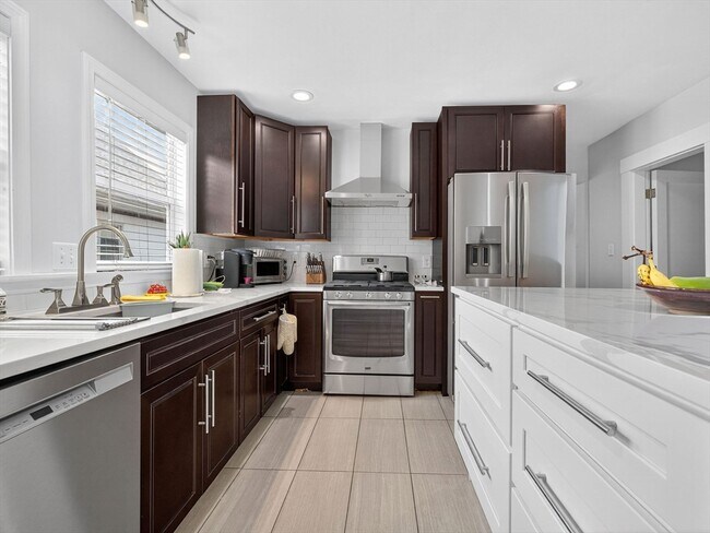 81 Bailey Rd in Somerville, MA - Building Photo - Building Photo