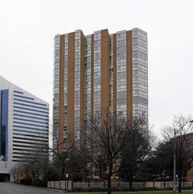 Manhattan Place in Toronto, ON - Building Photo - Building Photo