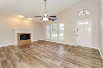 7917 Val Verde Dr in Fort Worth, TX - Building Photo - Building Photo
