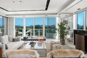4701 Meridian Ave in Miami Beach, FL - Building Photo - Building Photo