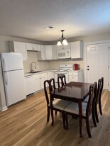 706 Shady Ln Dr in Fort Walton Beach, FL - Building Photo