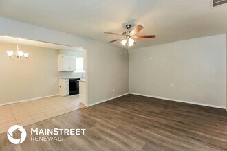 808 Glenwood Dr in Yukon, OK - Foto de edificio - Building Photo