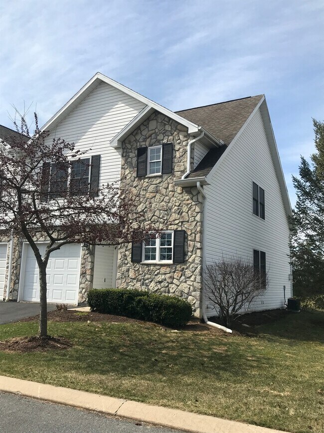 100 Jules Dr in State College, PA - Building Photo - Building Photo