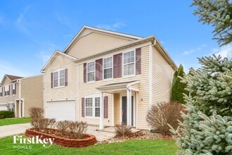 8018 Gathering Ln in Indianapolis, IN - Foto de edificio - Building Photo