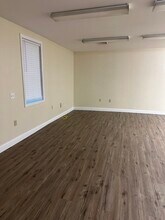 13 Waushacum Ave in Sterling, MA - Building Photo - Building Photo