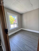 97 West St in Brampton, ON - Building Photo - Building Photo