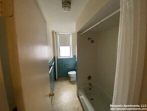 1161 Commonwealth Ave, Unit 7 in Boston, MA - Building Photo - Building Photo