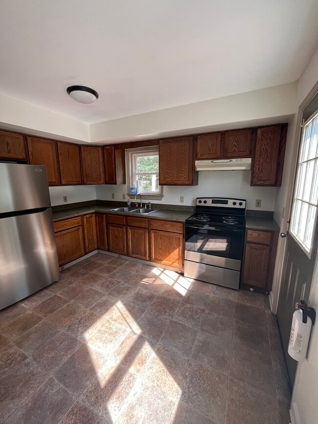 26 Loughran Dr, Unit 26