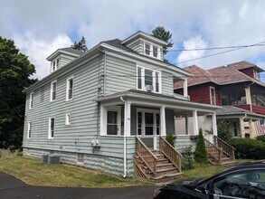 144 Forest Hill Dr, Unit 144 in Syracuse, NY - Foto de edificio - Building Photo