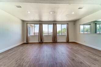 1117 Broken Spur Way in Plumas Lake, CA - Foto de edificio - Building Photo