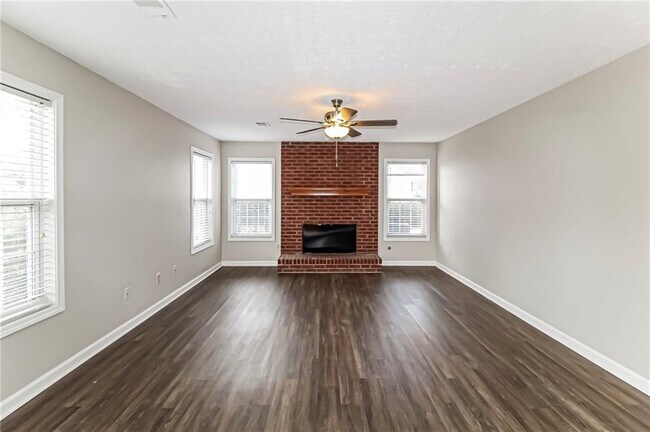 3387 Summit Glen Dr in Loganville, GA - Building Photo - Building Photo