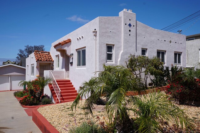 property at 2444 Curlew St