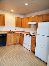 13224 E 31st Ct-Unit -#4 in Spokane Valley, WA - Building Photo - Building Photo