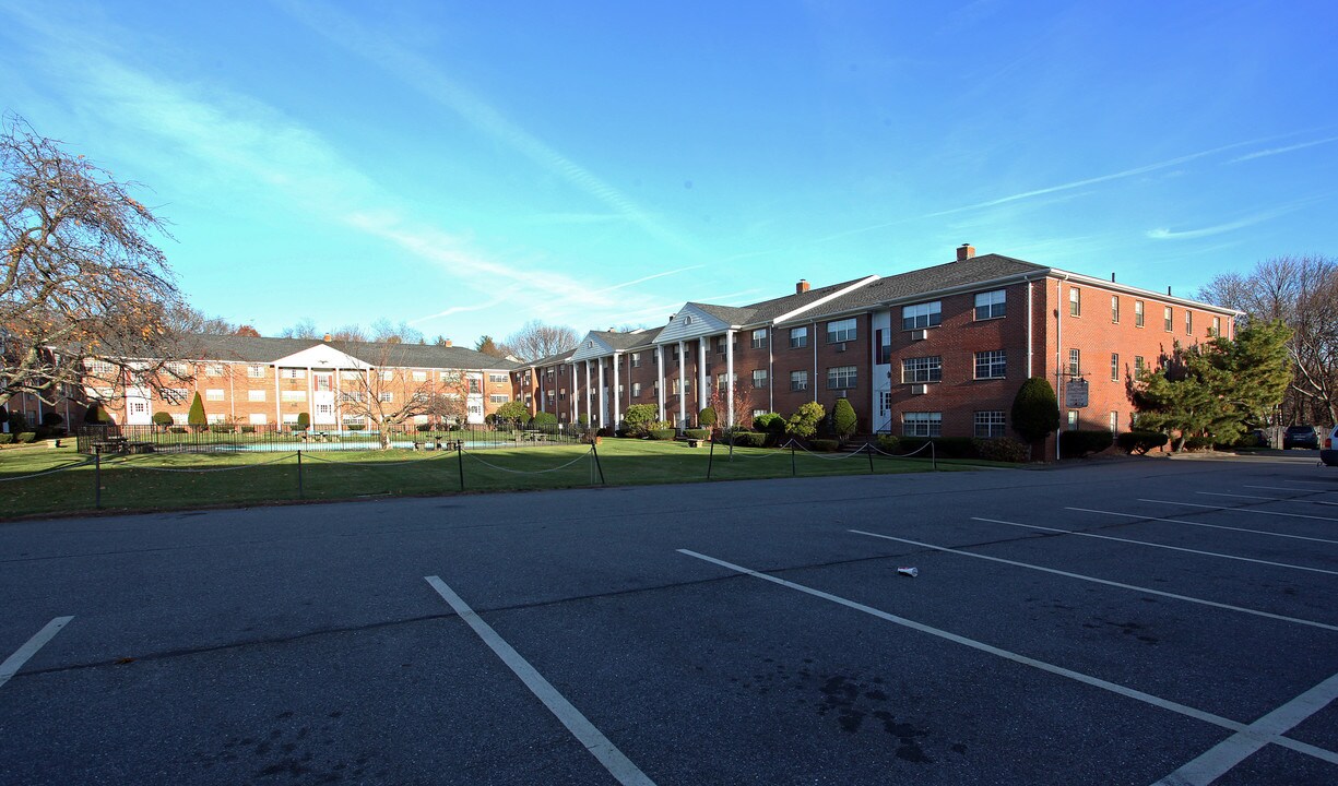 Old Colony Apartments in Arlington, MA - Building Photo