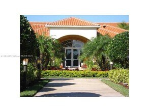 7220 NW 114th Ave in Doral, FL - Building Photo - Building Photo