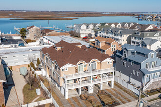 9505 Monmouth Ave in Margate City, NJ - Building Photo - Building Photo