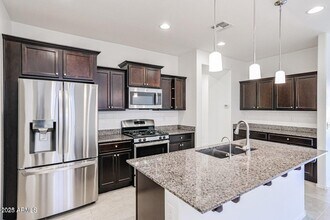 10398 W Rosewood Ln in Peoria, AZ - Building Photo - Building Photo