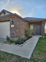 260 Gallant Front Trl, Unit 2404 in Magnolia, TX - Building Photo