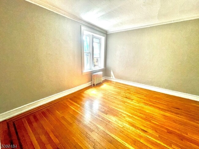 property at 17 Elwood Pl