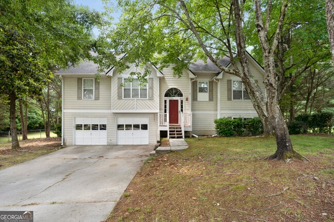 property at 1510 Twin Manor Dr