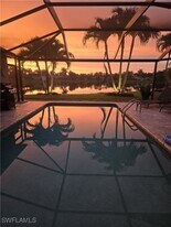 1466 Vintage Ln in Naples, FL - Building Photo