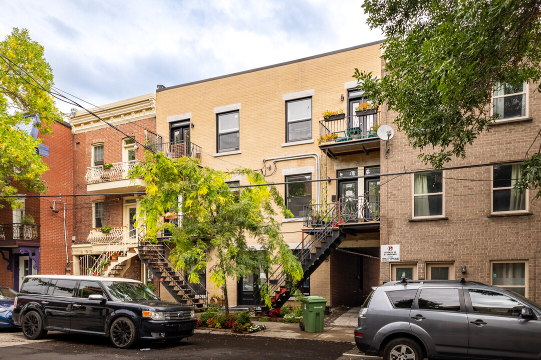 1921-1929 Plessis Rue in Montréal, QC - Building Photo