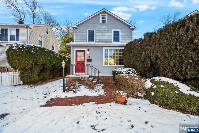 property at 35 Jewett Ave