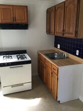 863 Plymouth Ave in Fall River, MA - Building Photo - Building Photo