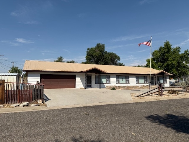 property at 502 S 12th St
