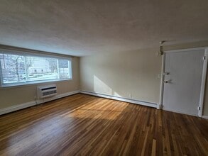 194 Lincoln St in Stoughton, MA - Building Photo - Building Photo