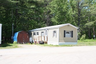 Stoney Brook Mobile Home Park in Wilton, ME - Foto de edificio - Other