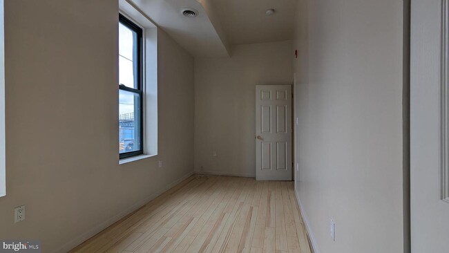 2362 N Front St photo'