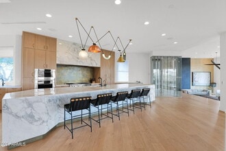 5632 Camelback Canyon Dr in Phoenix, AZ - Building Photo - Building Photo