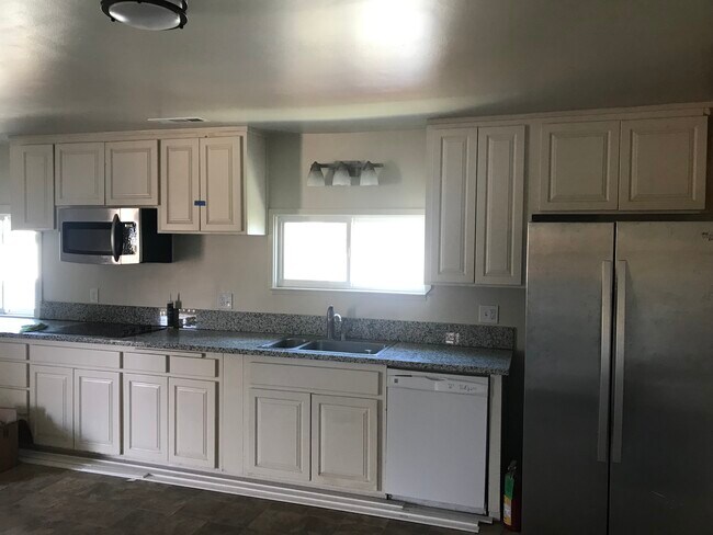 314 Rigg St, Unit Upstairs Unit B in Santa Cruz, CA - Building Photo - Building Photo