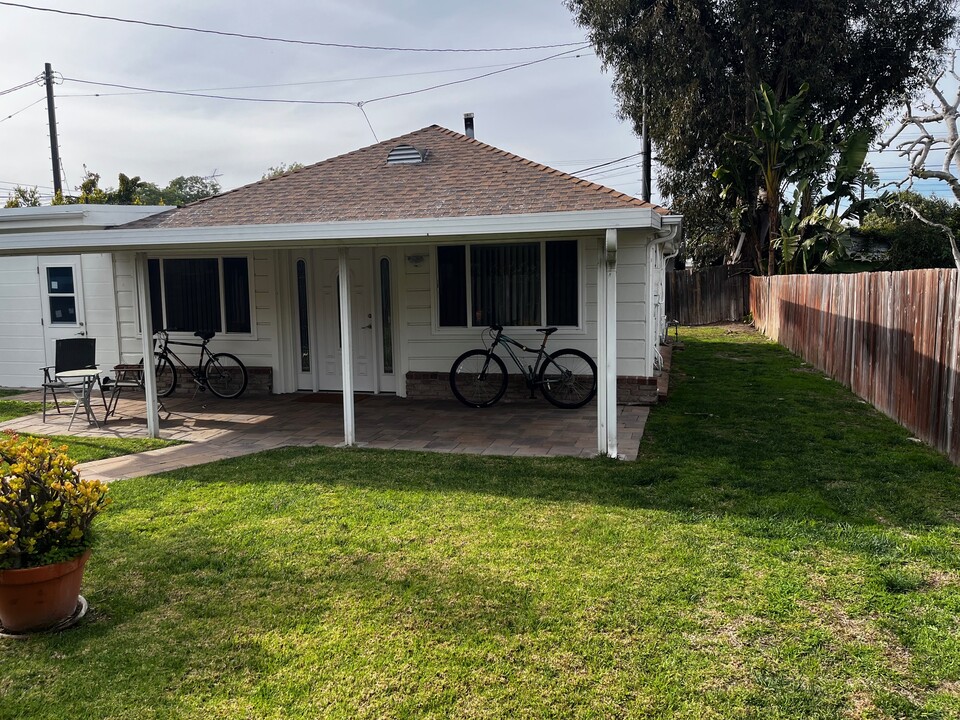 12435 Milton St in Los Angeles, CA - Building Photo