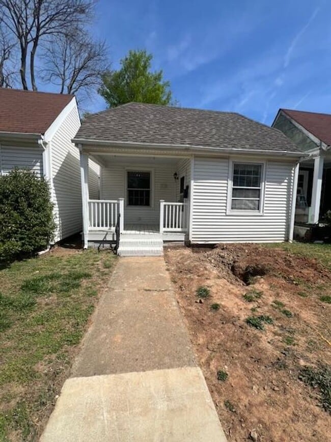 property at 3436 Parkwood Ave