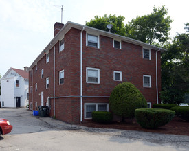 1050 Hope St in Providence, RI - Foto de edificio - Building Photo