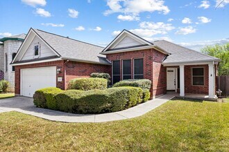 1318 Coronado Blvd in Universal City, TX - Building Photo - Building Photo