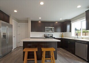2012 K Ave in Anacortes, WA - Building Photo - Building Photo