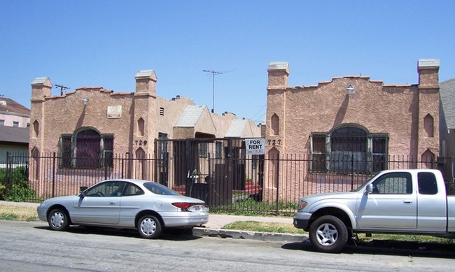 727 W. 74th Street in Los Angeles, CA - Building Photo - Building Photo