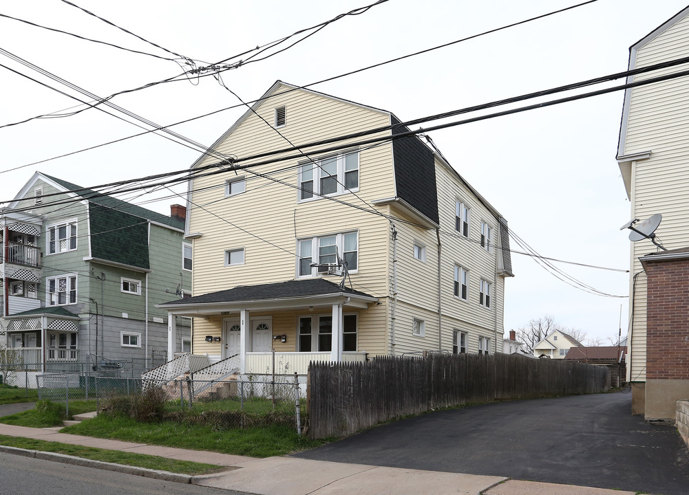 58-60 Standish St in Hartford, CT - Building Photo