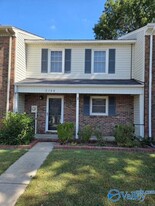 2188 Westbury Ct SW in Decatur, AL - Building Photo