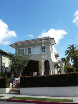 324 S Coronado St, Unit 324